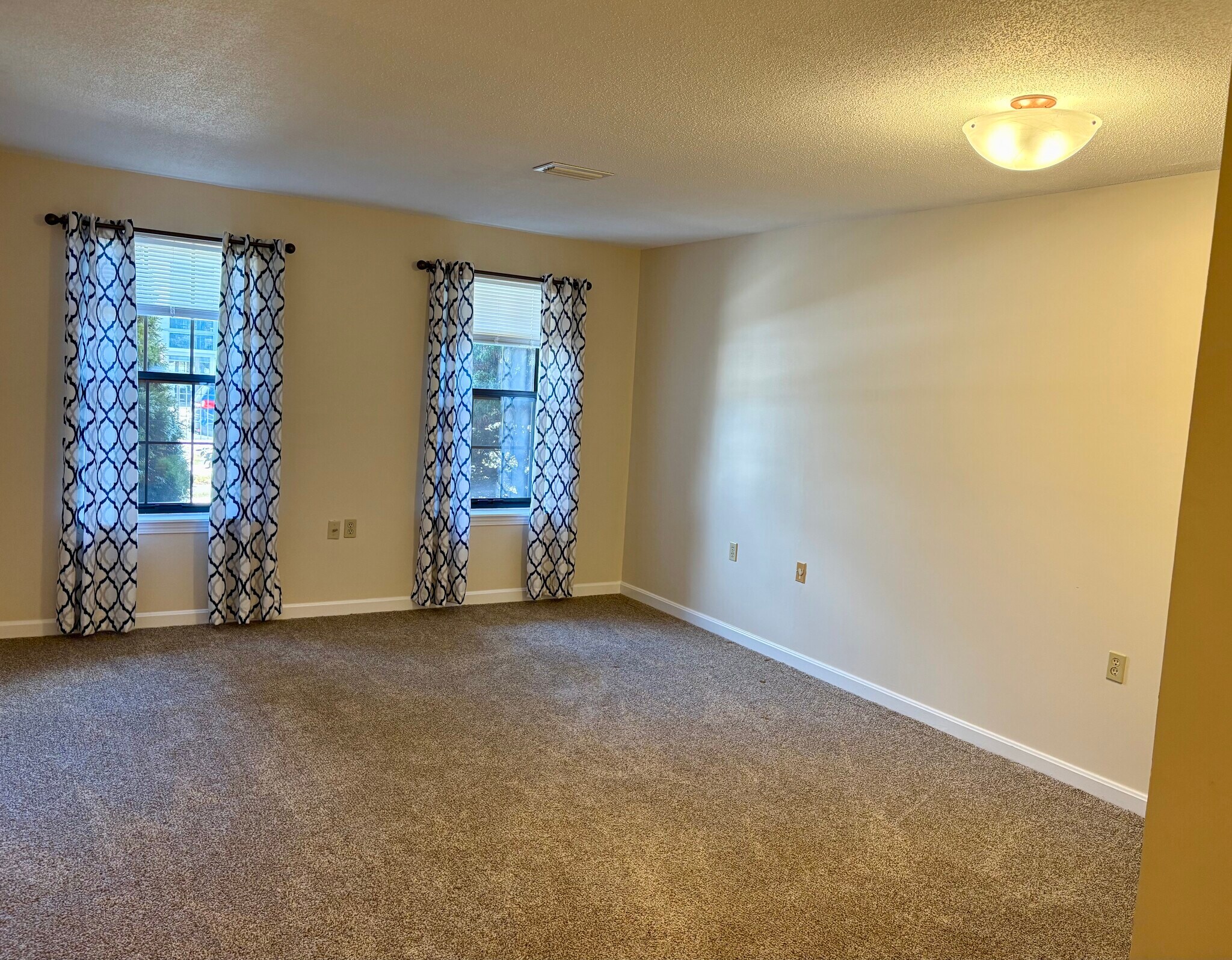 Building Photo - 45 Highland St