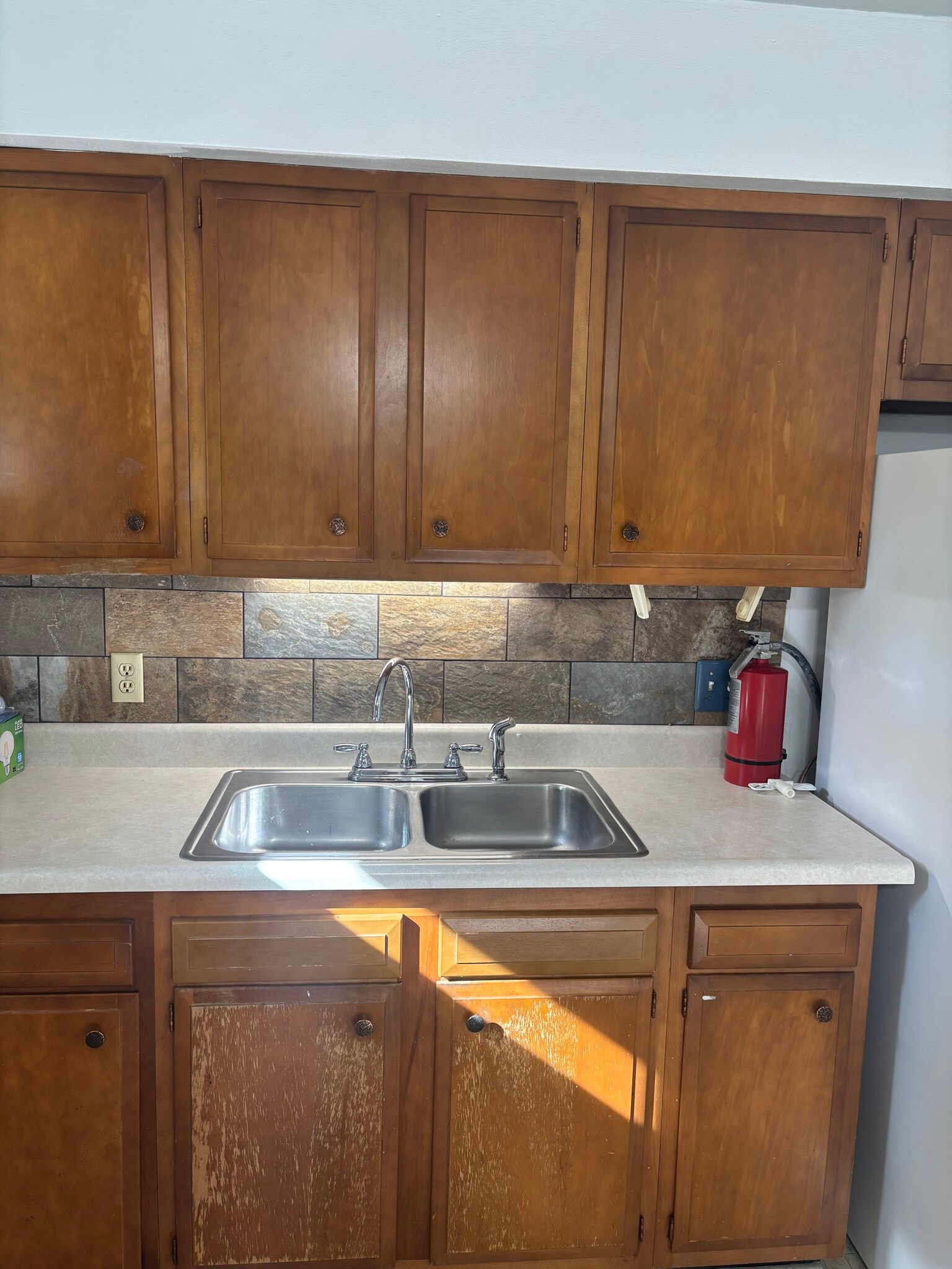 Kitchen 2 - 302 W State St