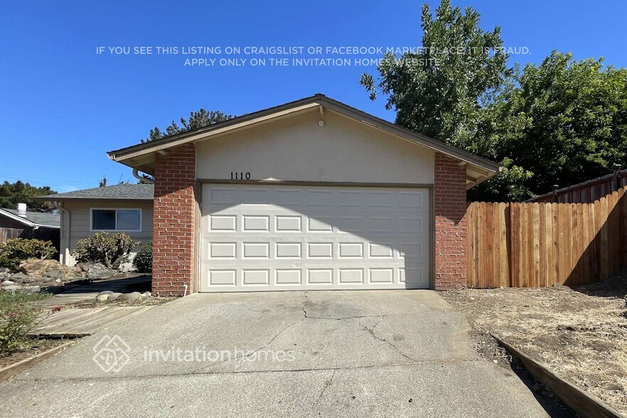 Primary Photo - 1110 Loyola Way