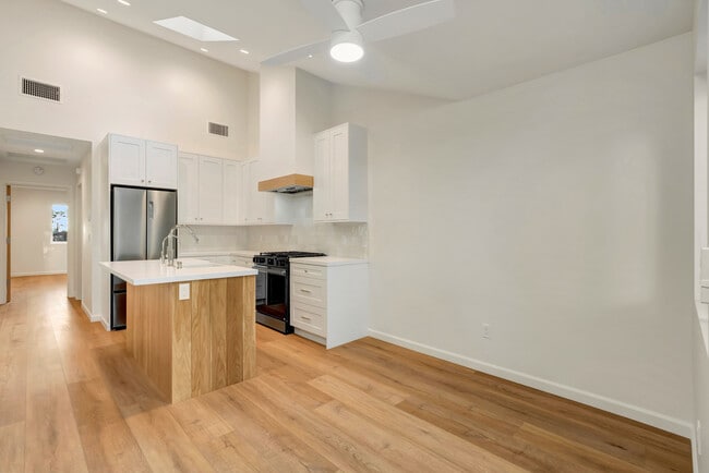 Building Photo - 1288 Uppingham Dr