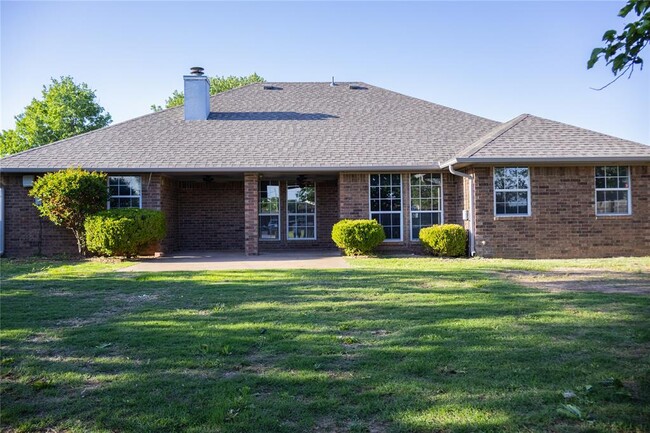 Building Photo - 504 Quail Run N