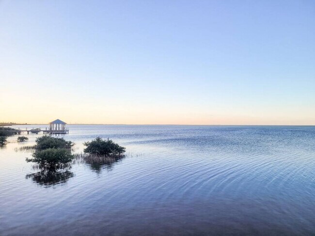 Building Photo - 108 Las Joyas Blvd