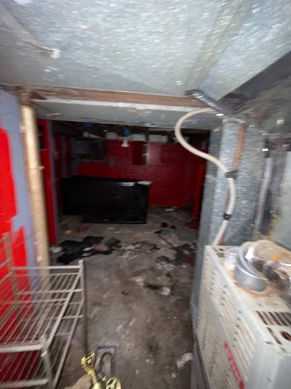 Building Photo - 5617 Warren Ave