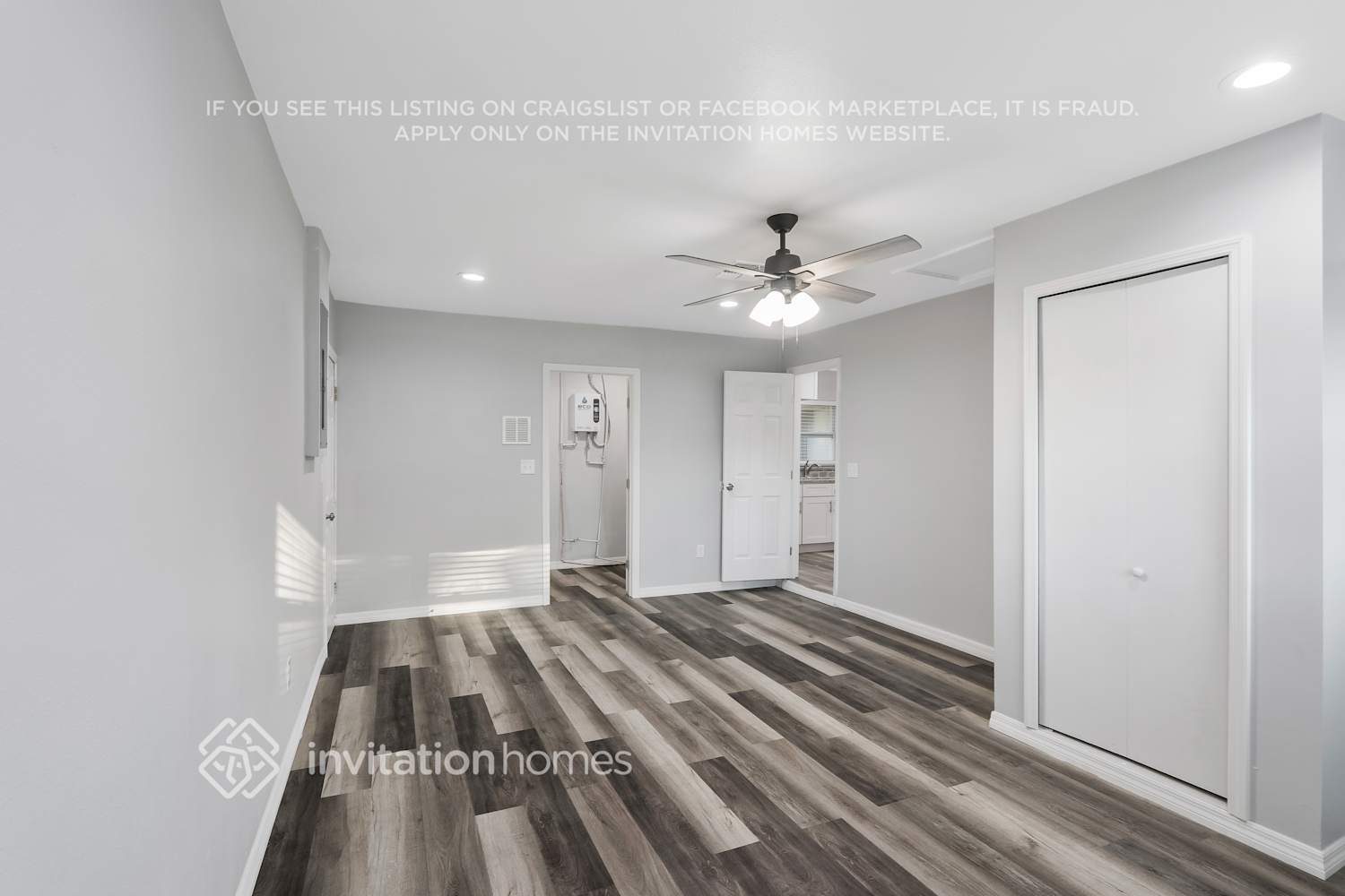 Building Photo - 1938 Summit Dr