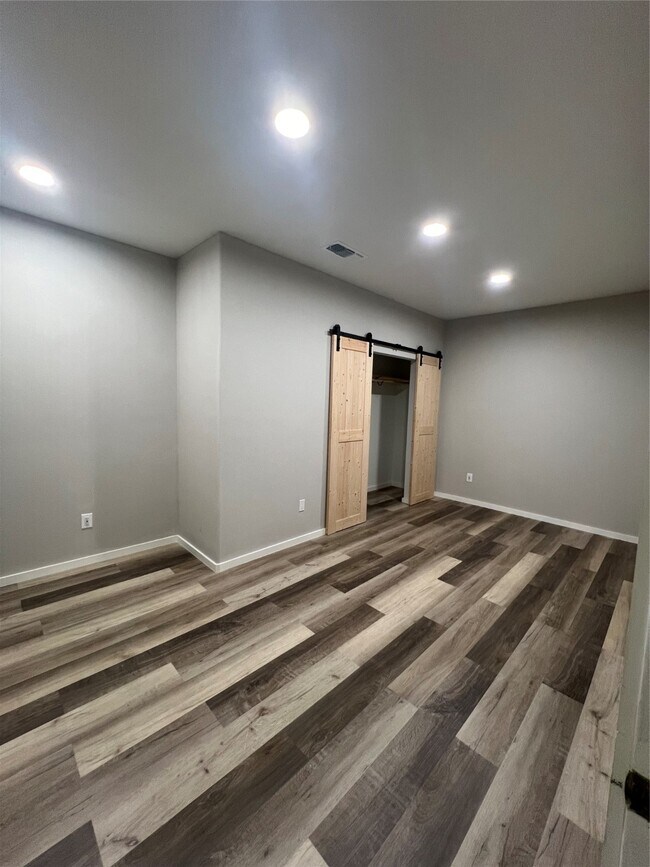 Building Photo - 11718 Short Trail Ln