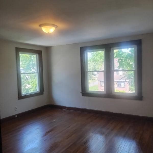 Building Photo - 743 S Terrace Ave