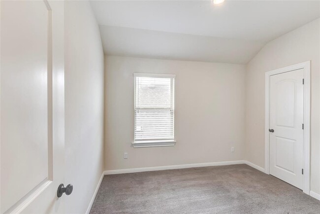 Building Photo - 332 Zuma Dr