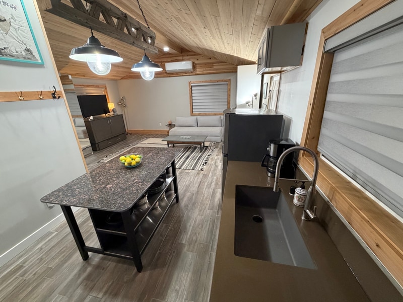 Building Photo - 7711 Owensmouth Ave