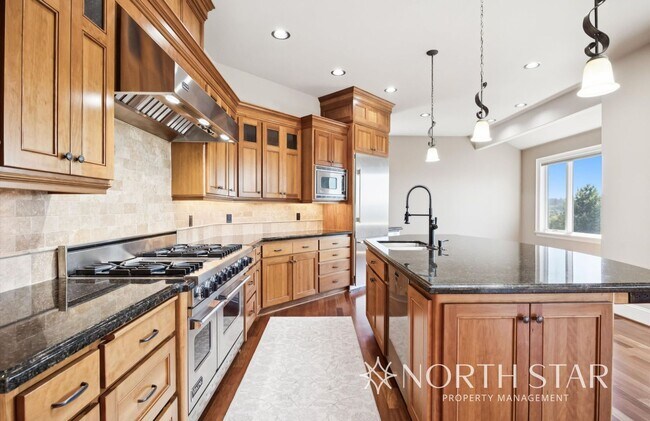 Building Photo - Executive Estate in Atherton Heights with ...
