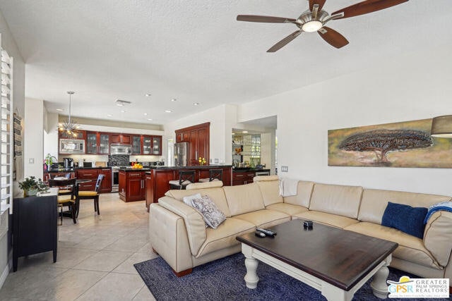 Building Photo - 364 Oakmont Dr