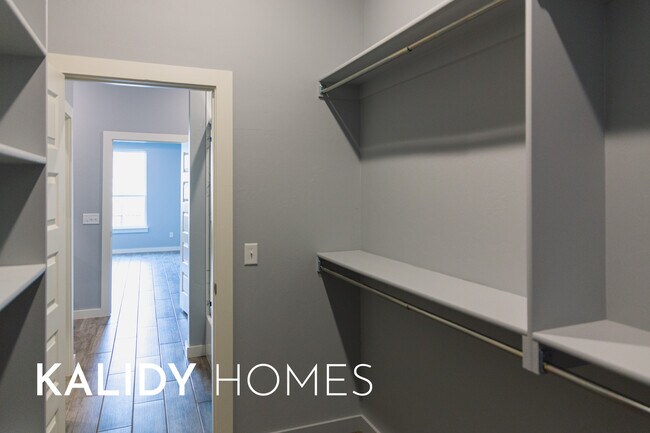 Building Photo - 504 Remington Ave