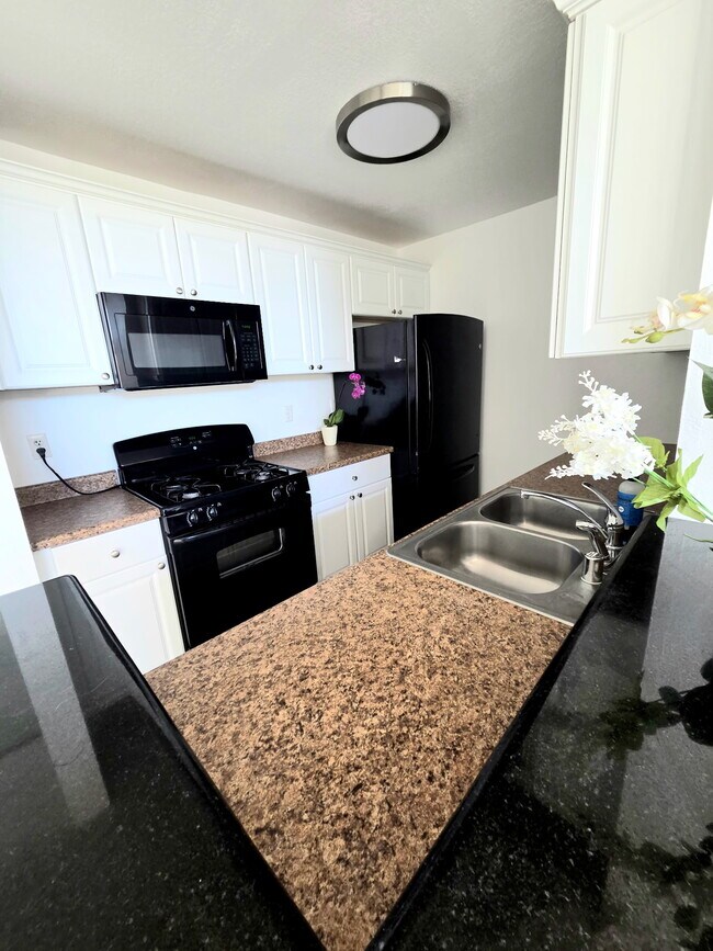 Building Photo - 5700 Etiwanda Ave