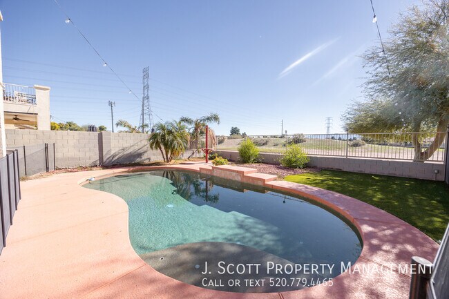 Building Photo - 12209 W Washington St