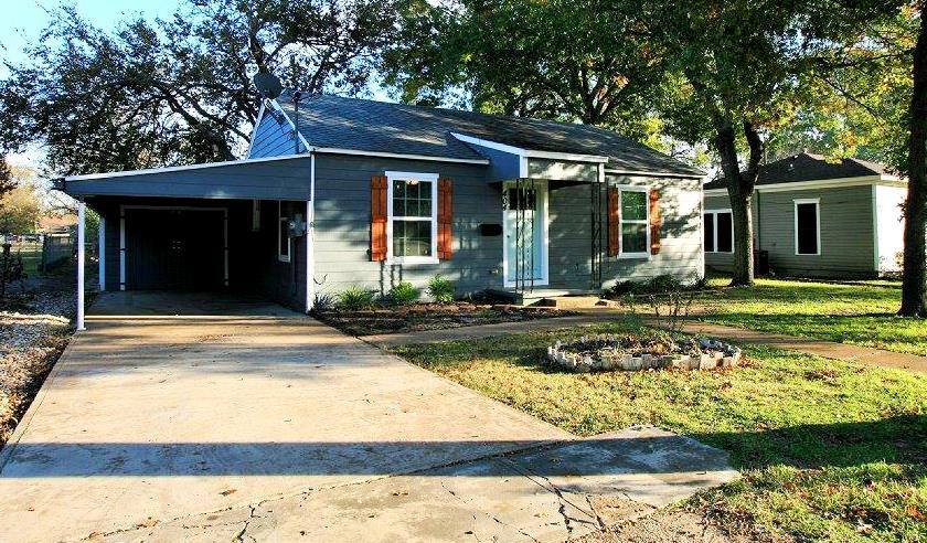 Carport and front entry - 404 Briggs St