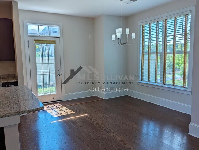 Building Photo - 375 Avett Dr