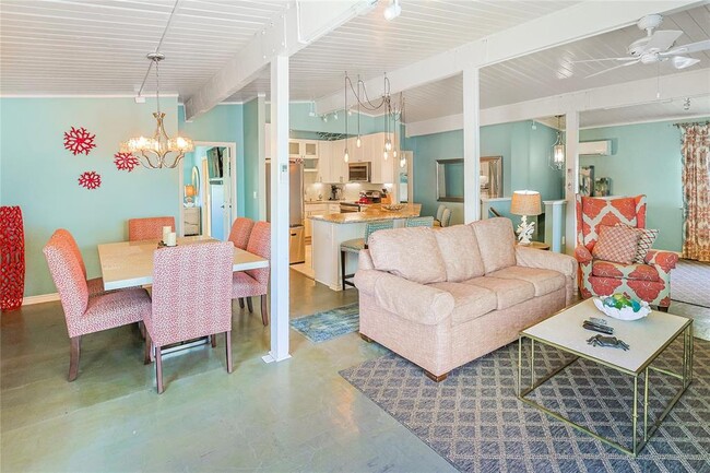 Building Photo - 2611 Avenue Q