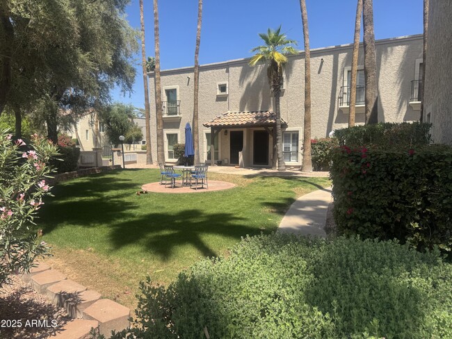 Building Photo - 4813 N 73rd St