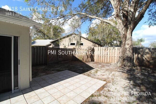 Building Photo - 4218 St Charles Dr