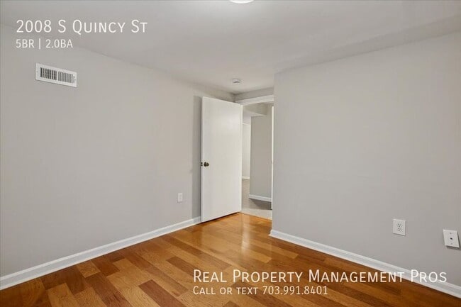 Building Photo - 2008 S Quincy St