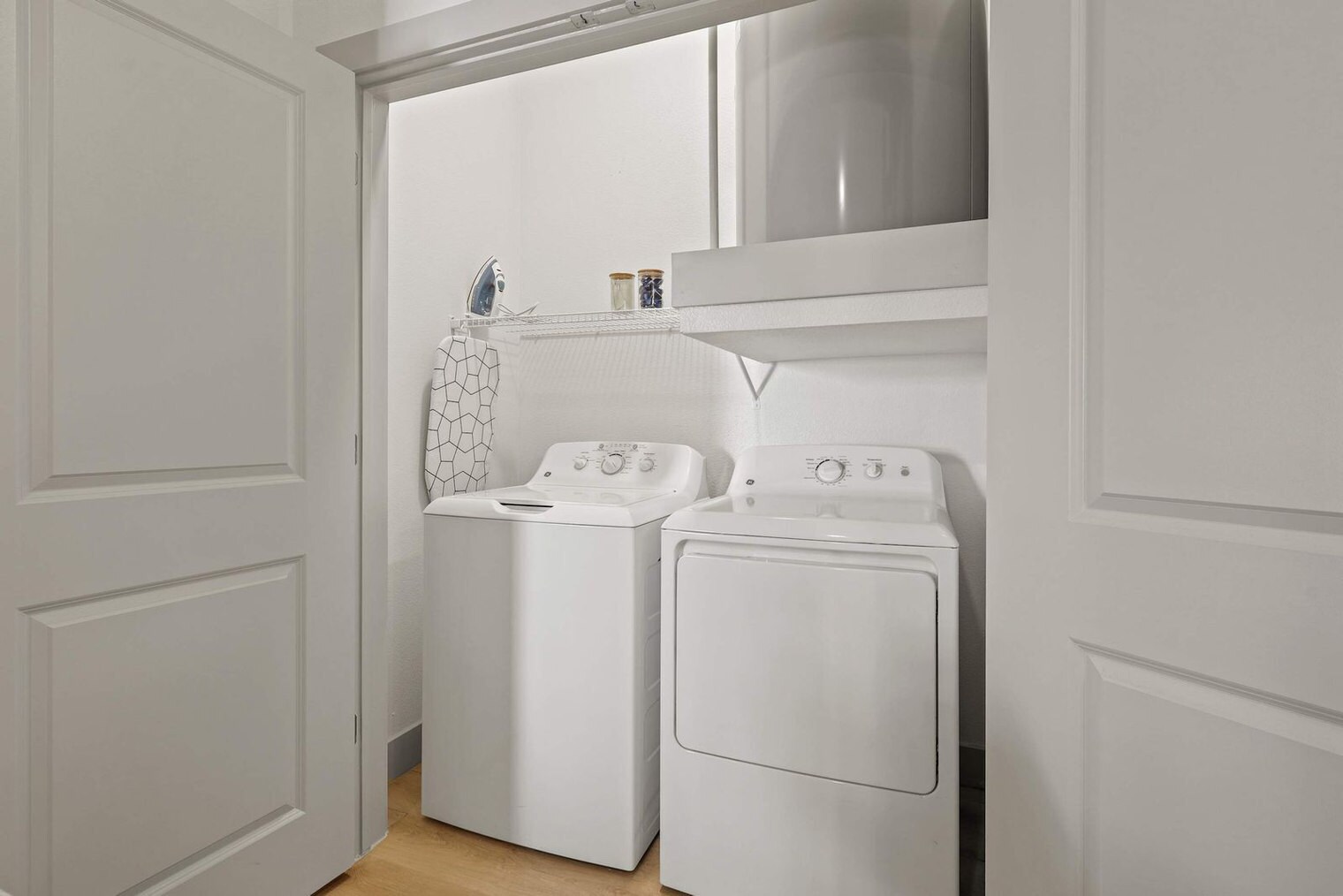 Building Photo - 13701 Montfort Dr