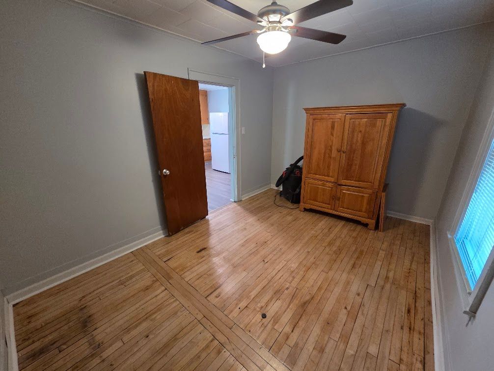 Building Photo - 112 Gale Ave