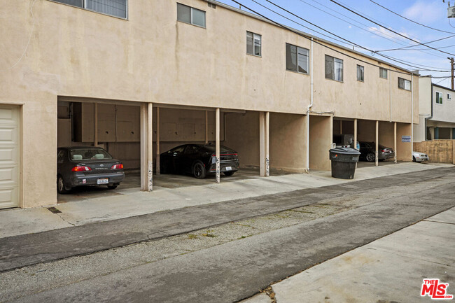 Building Photo - 1538 Stanford St