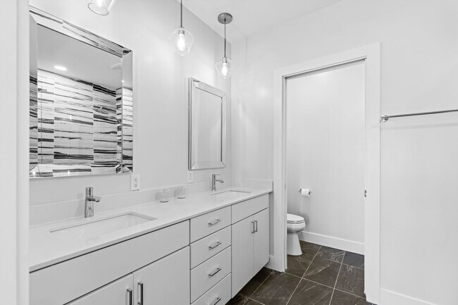 Building Photo - 3304 SW 49th Terrace
