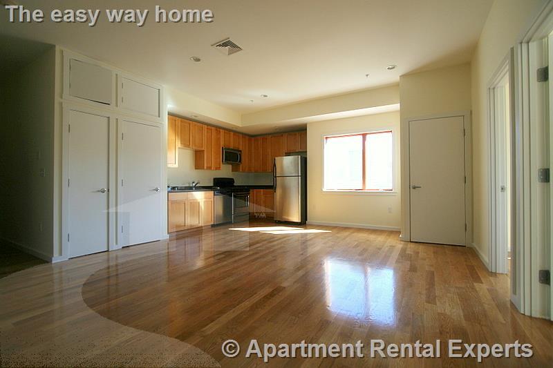 Building Photo - 2 Beech St