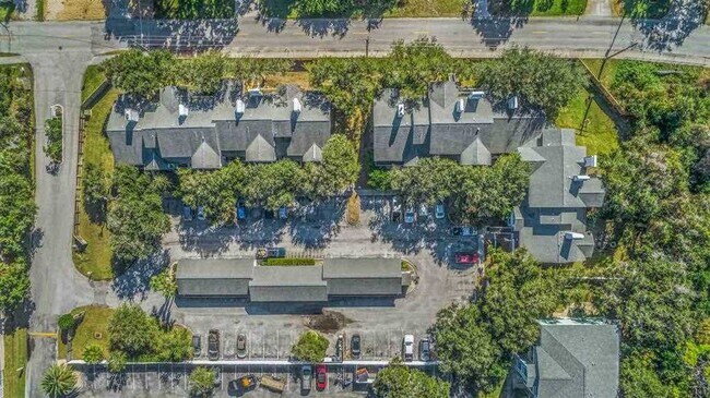 Building Photo - 200 16th St