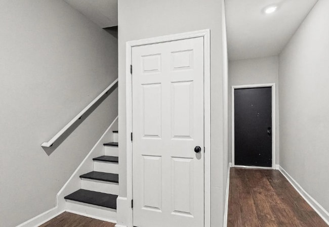 Building Photo - 2301 Whittier Ave