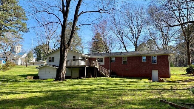 Building Photo - 6707 Campground Rd