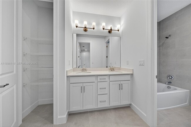 Building Photo - 2722 NW 87th Ter