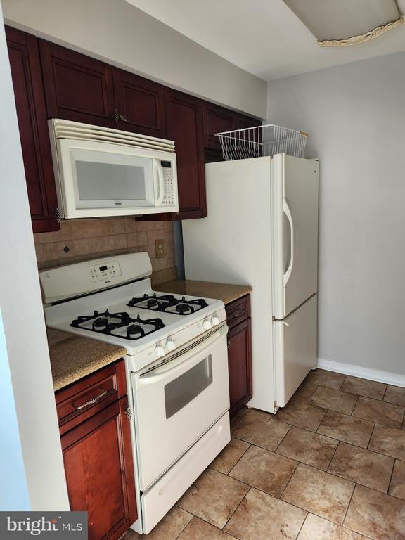 Building Photo - 316 Georgia Ct