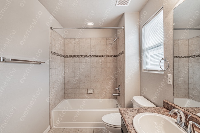 Building Photo - 2405 Falkirk Dr
