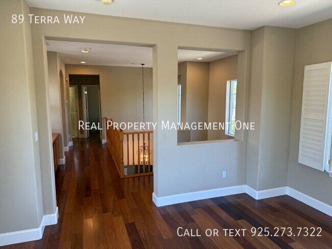 Building Photo - 89 Terra Way
