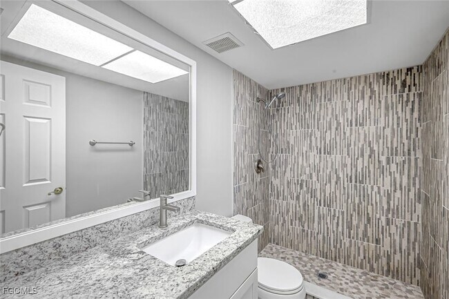Building Photo - 15206 Parkside Dr