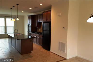 Building Photo - 21755 Harroun Terrace