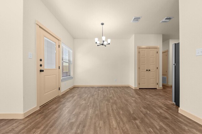 Building Photo - 5901 Cordillera Dr