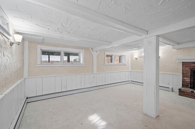 Building Photo - 52 Point Pleasant Rd