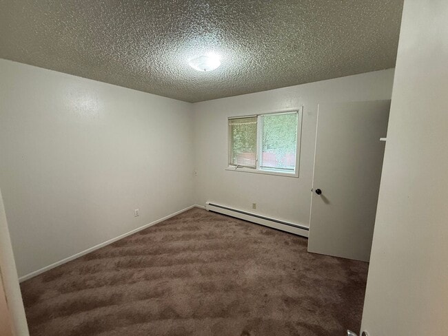 Building Photo - 6949 Windsor Pl