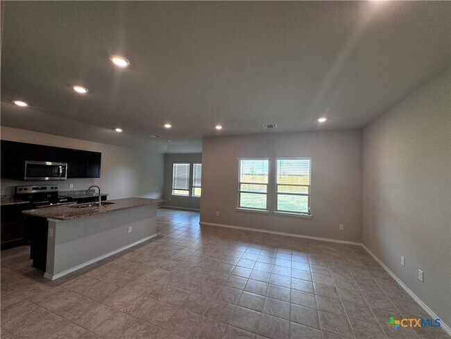 Building Photo - 1010 Prairie Clover Rd