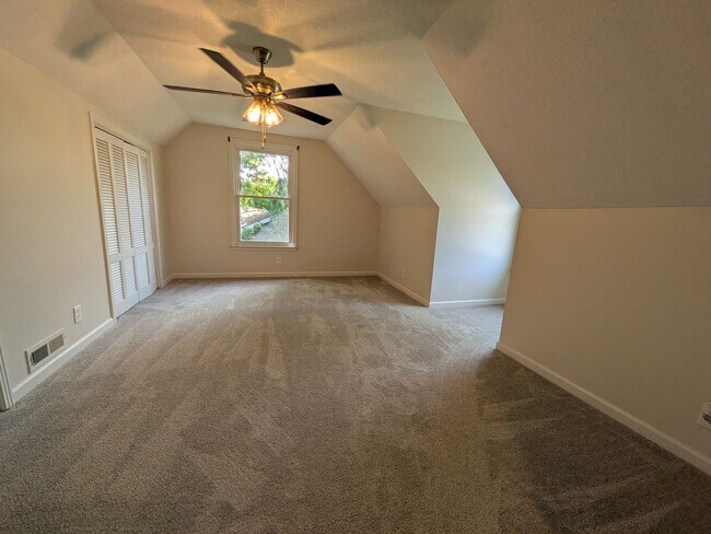 Building Photo - 809 Margret Dr