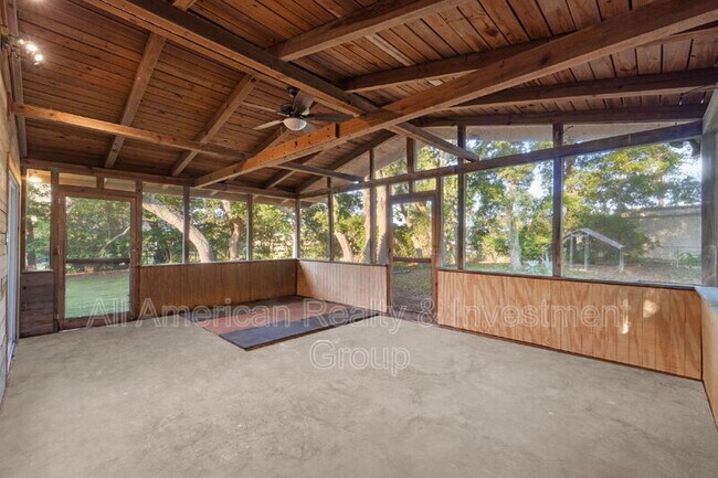 Building Photo - 19 Eglin St