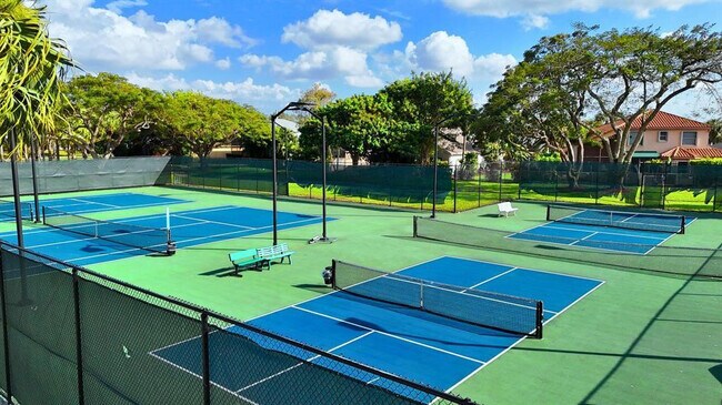 Building Photo - 9550 Islamorada Terrace