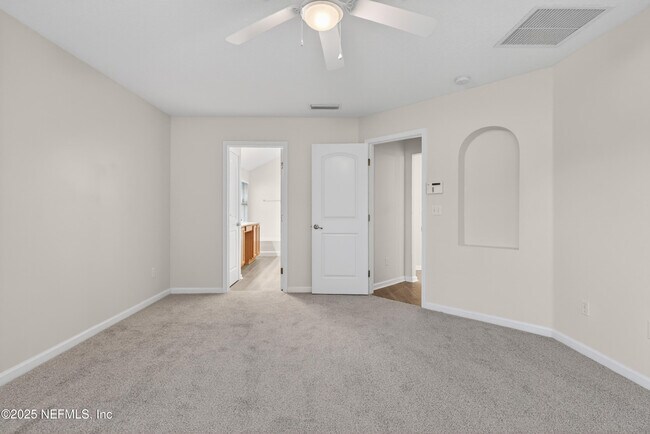 Building Photo - 14344 Summer Breeze Dr