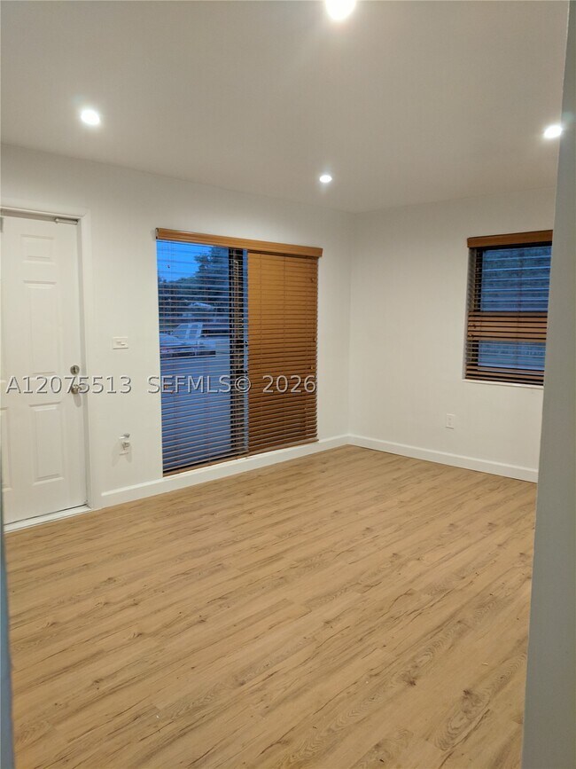 Building Photo - 14160 SW 88th Ave