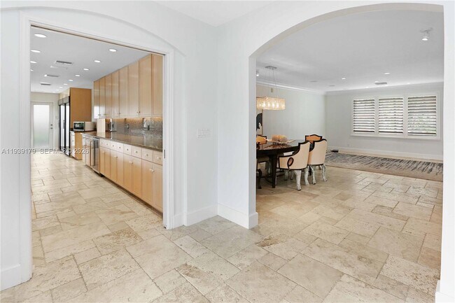 Building Photo - 1108 Washington St