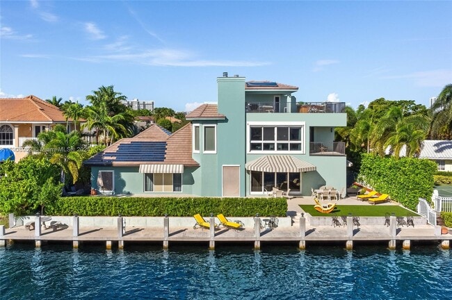 Building Photo - 70 Bay Colony Ln