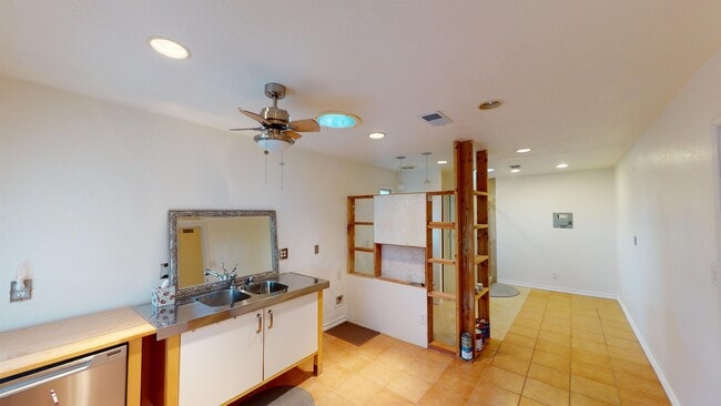 Building Photo - 802 N Juniper St