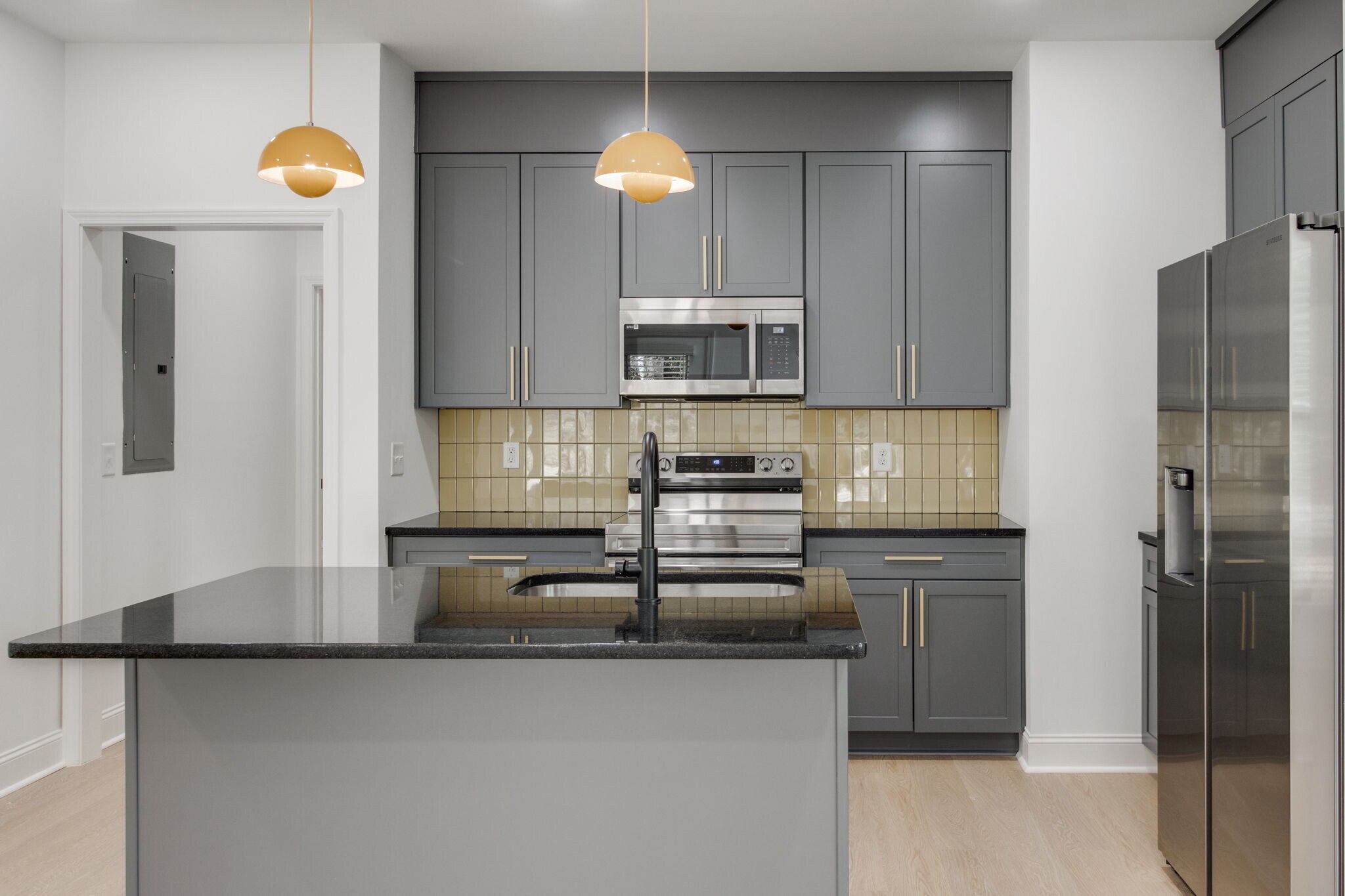 Building Photo - 133 Harden St